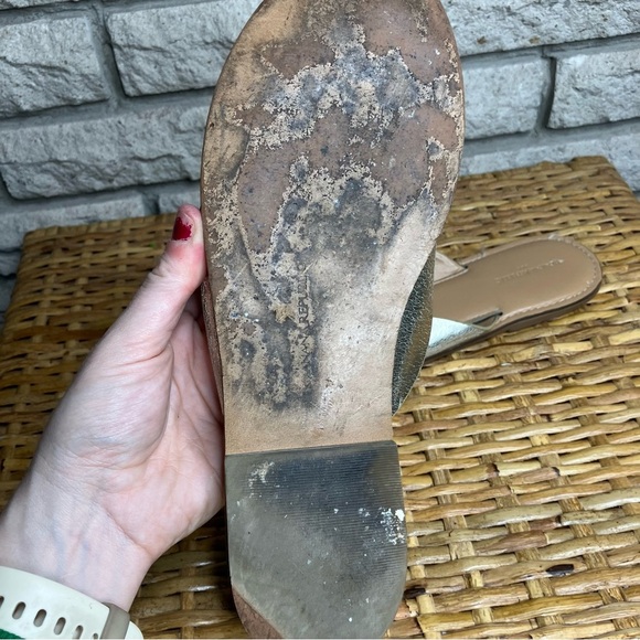 Banana Republic Sandals Flats Metallic - Picture 5 of 5